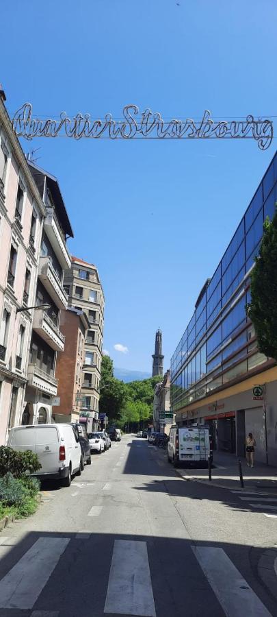 Cosy And Calm In Grenoble City Heart With Free And Large Parking Q-Park Chavant Exterior photo